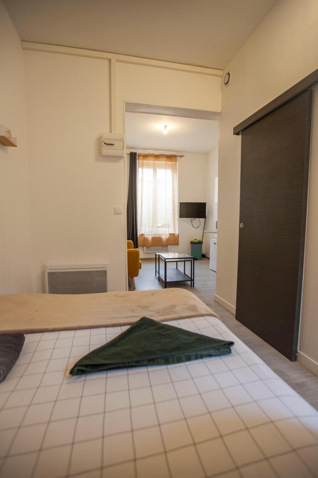 Cambresis Apartment Камбре Екстериор снимка